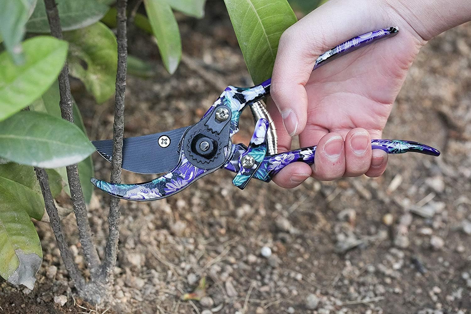 Gardening Gifts, 3 Piece Aluminum Garden Tool Set - Trowel, Cultivator, Pruning Shear, Gift Set for Women, Men, Gardening Needs (Purple&Blue)